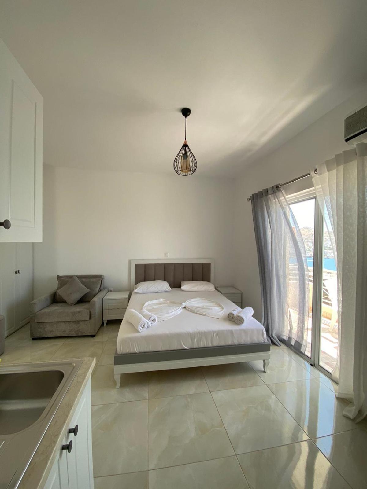 סרנדה Mariana Apartments מראה חיצוני תמונה