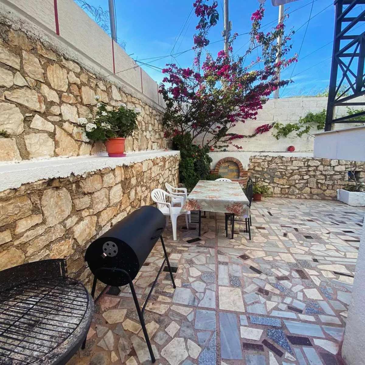 סרנדה Mariana Apartments מראה חיצוני תמונה