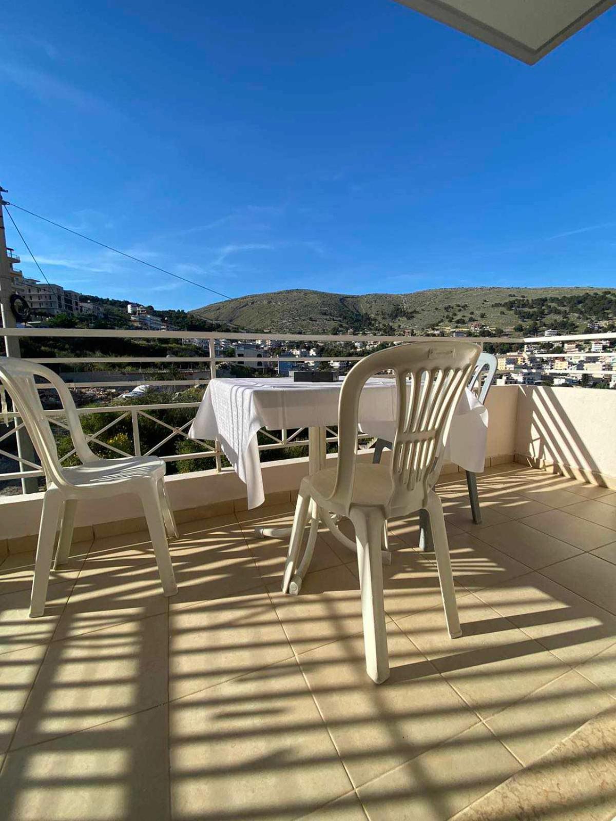 סרנדה Mariana Apartments מראה חיצוני תמונה