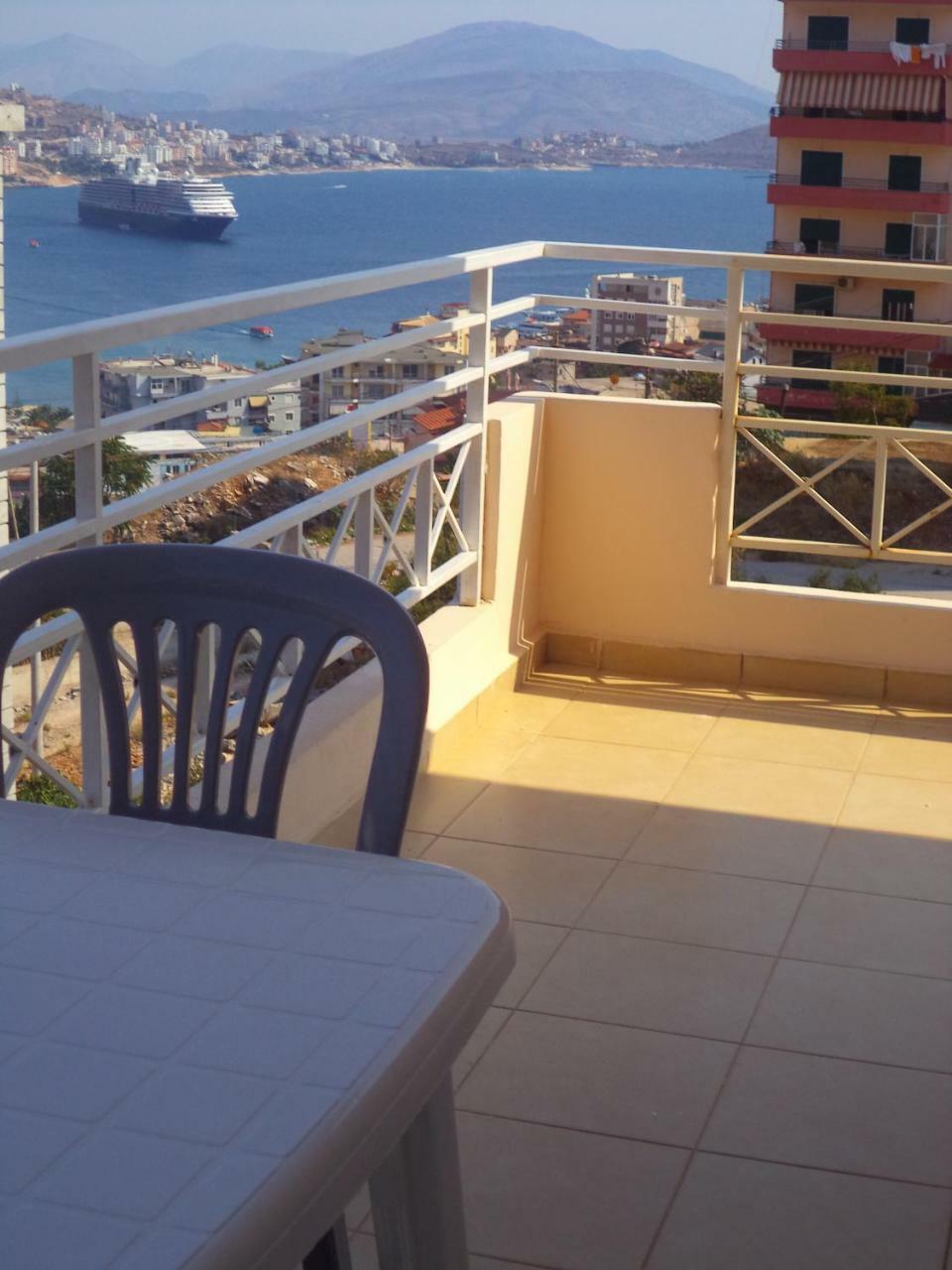 סרנדה Mariana Apartments מראה חיצוני תמונה