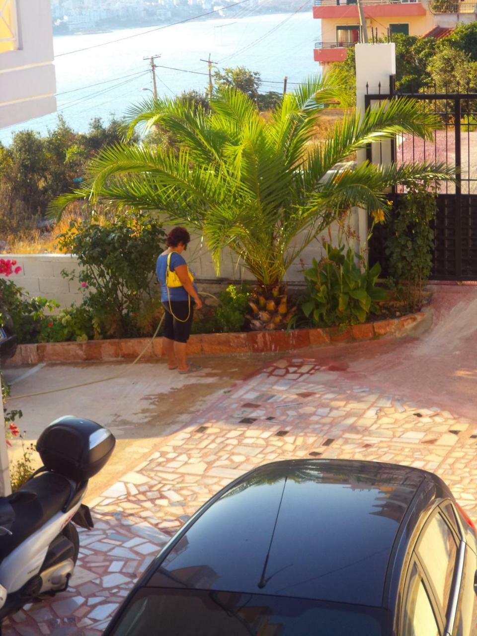סרנדה Mariana Apartments מראה חיצוני תמונה